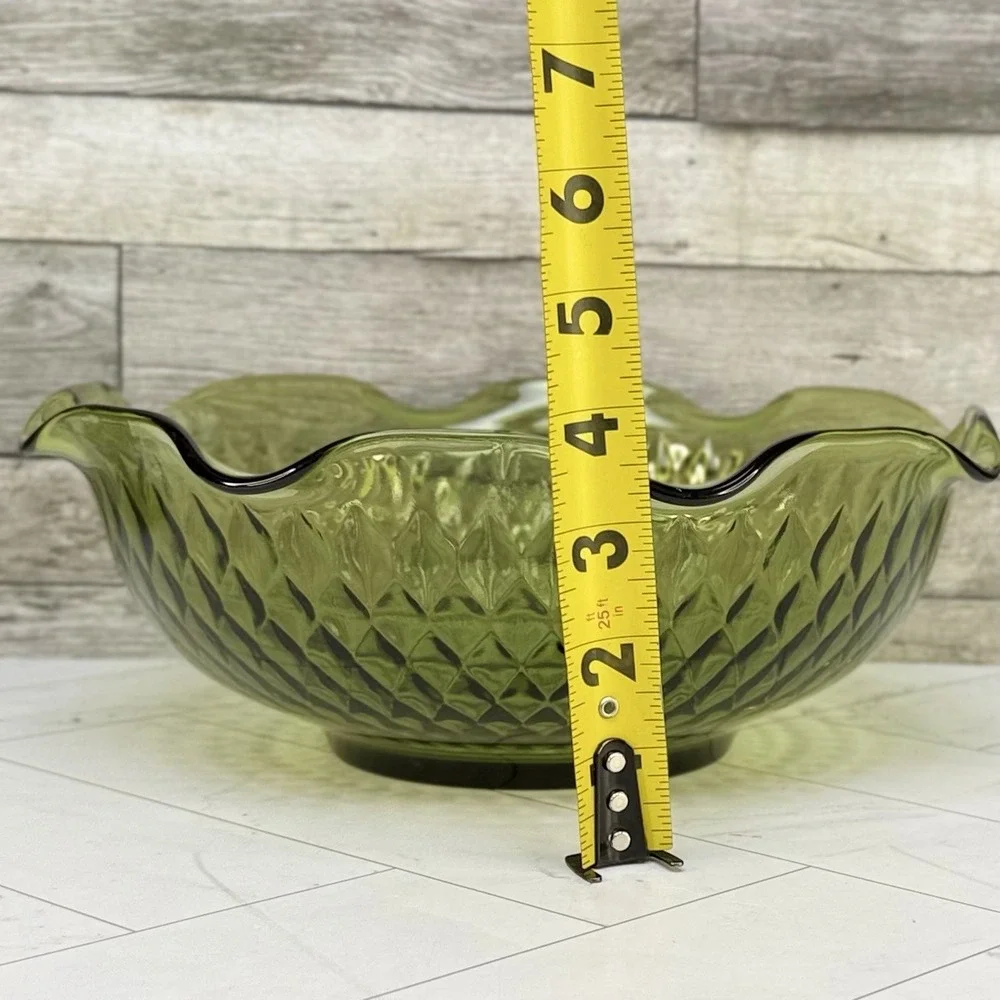 Indiana Glass Avocado Green Diamond Point Ruffled Serving Bowls - Set of 8